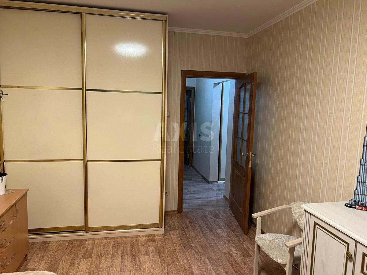 2k apartment vul. Myhajla Maksymovycha 9В4