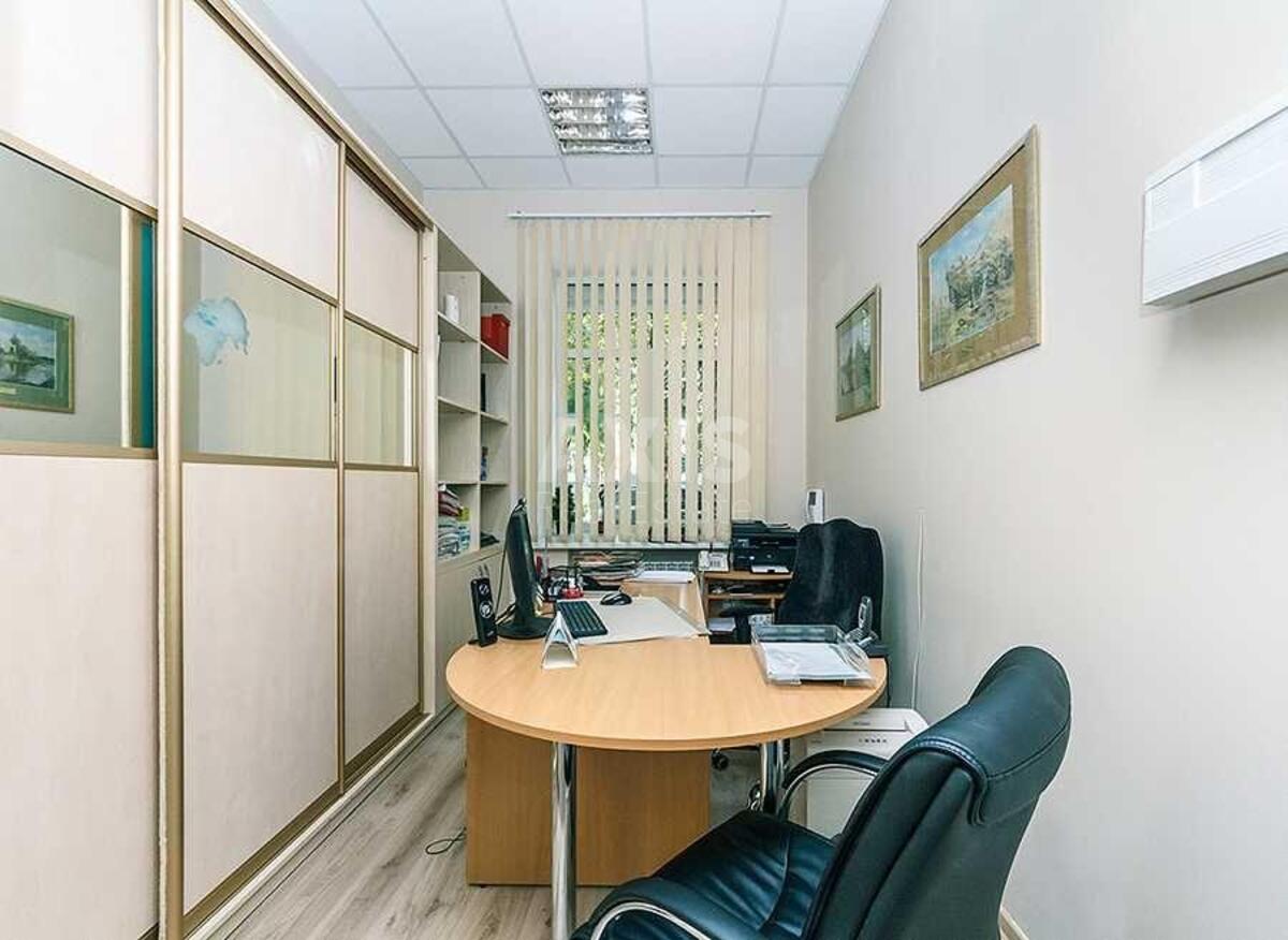 Office vul. Levandovs'ka 8/15, 120m2572677