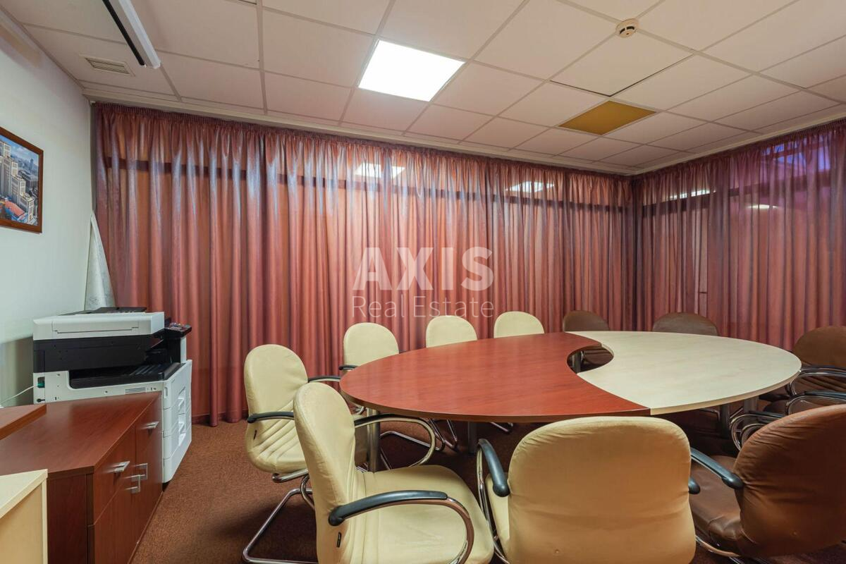 Office vul. Degtjarivs'ka 33Б, 677m26