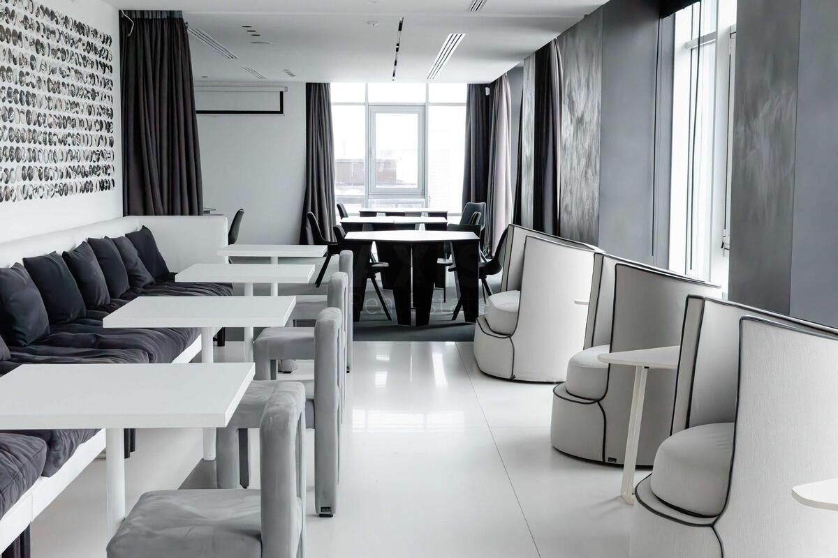 Office vul. Shovkovychna 42/44, 476m2