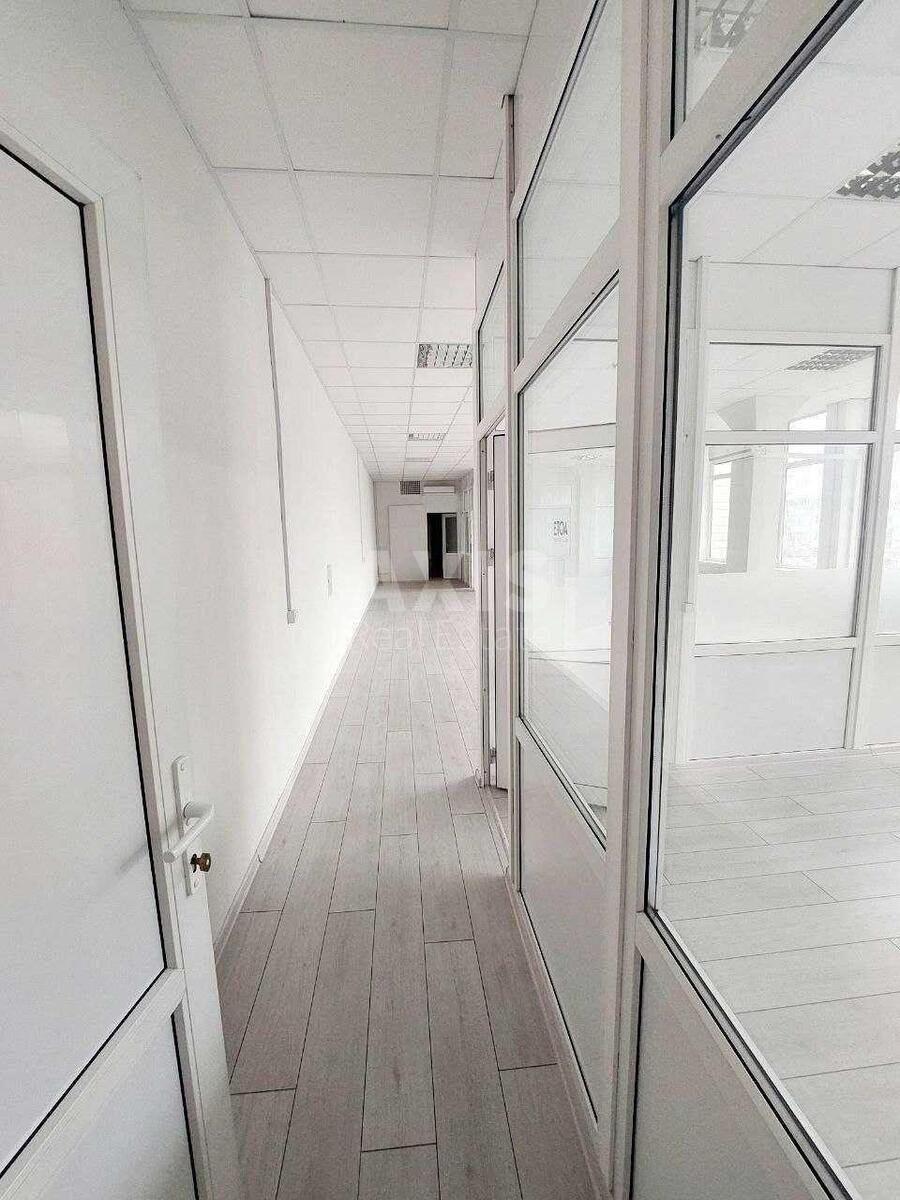 Office vul. Kutuzova 18/7, 133m22