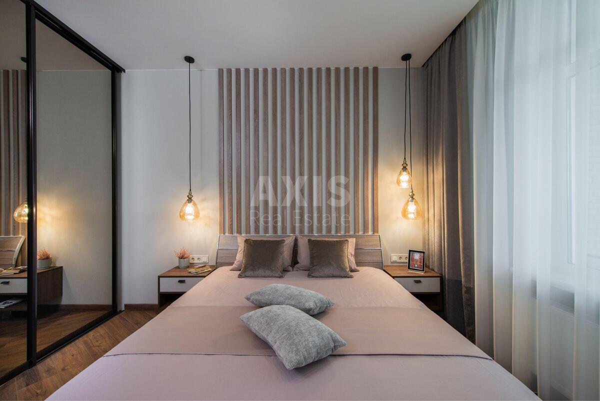 3k apartment vul. Dragomyrova Myhajla 119