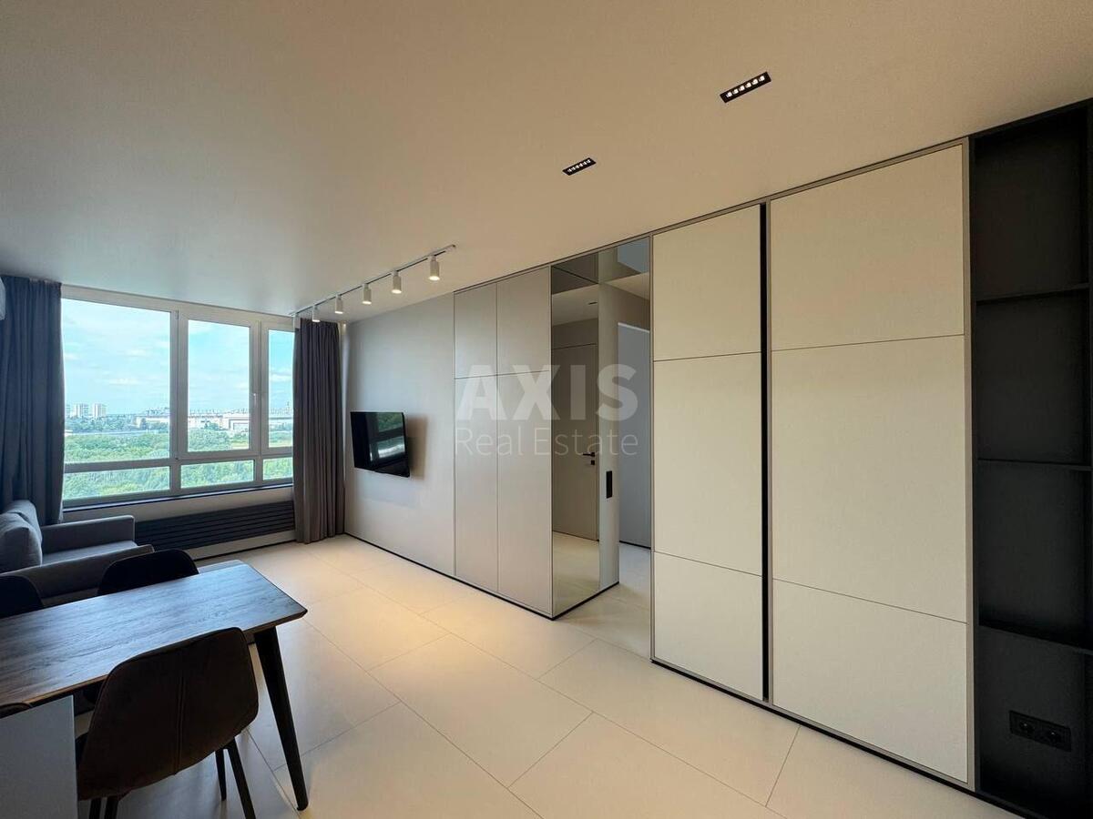 1k apartment vul. Saljutna 2Е583731