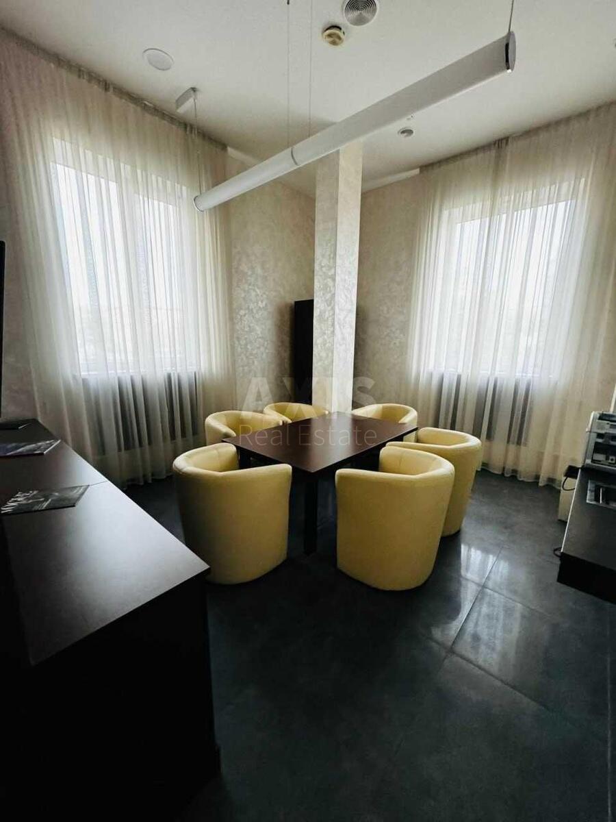 Офис ул. Кутузова 12, 500м26