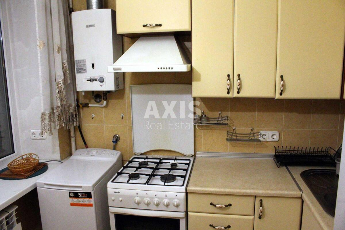 1k apartment vul. Henerala Almazova 9