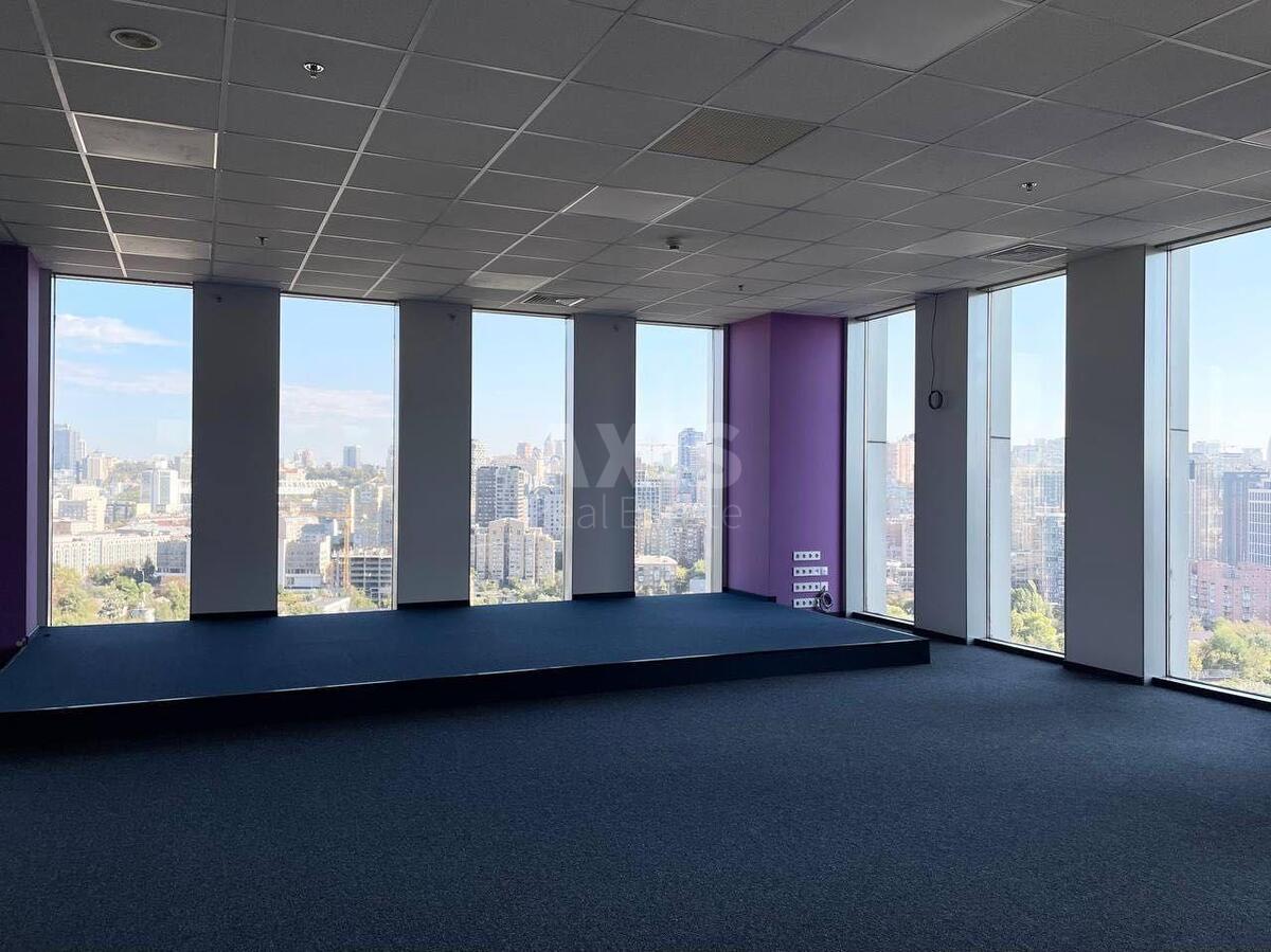 Office vul. Amosova Mykoly 12, 390m23