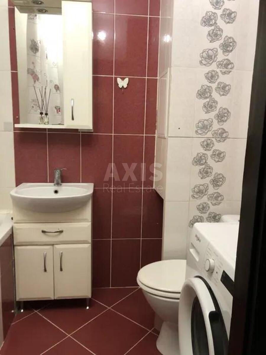 1k apartment vul. Symyrenka 20А9