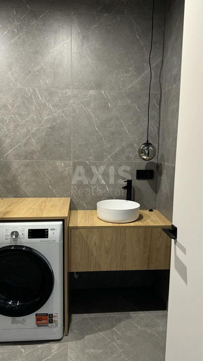 2k apartment nab. Dniprovs'ka 150