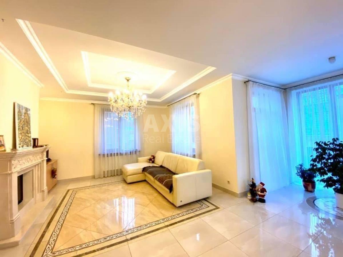 House vul. Lubens'ka, 500m2, Kyiv city1