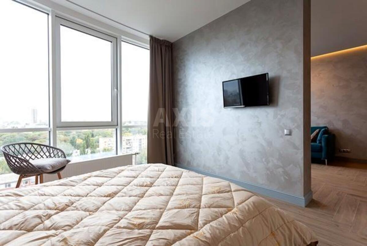 1k apartment pr-t Berestejskij 26637909