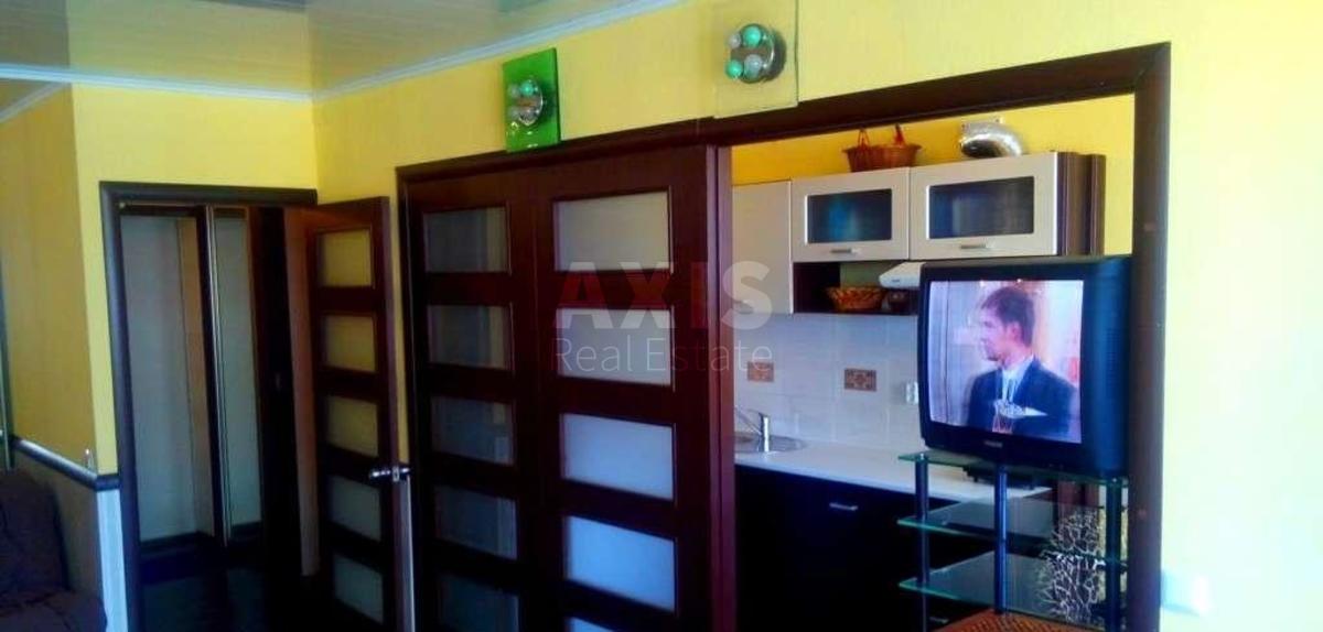 1k apartment vul. Strutyns'kogo Sergija 21