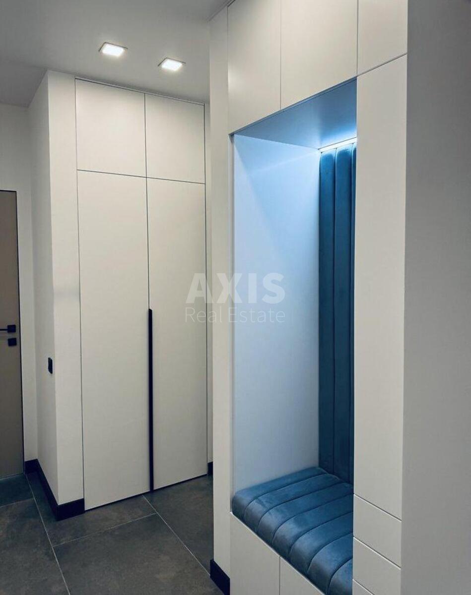 2k apartment vul. Grechka Marshala 10К9
