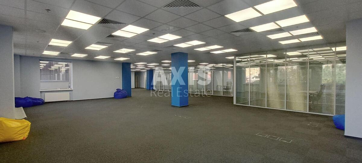Office vul. Antonovycha 69, 250m2