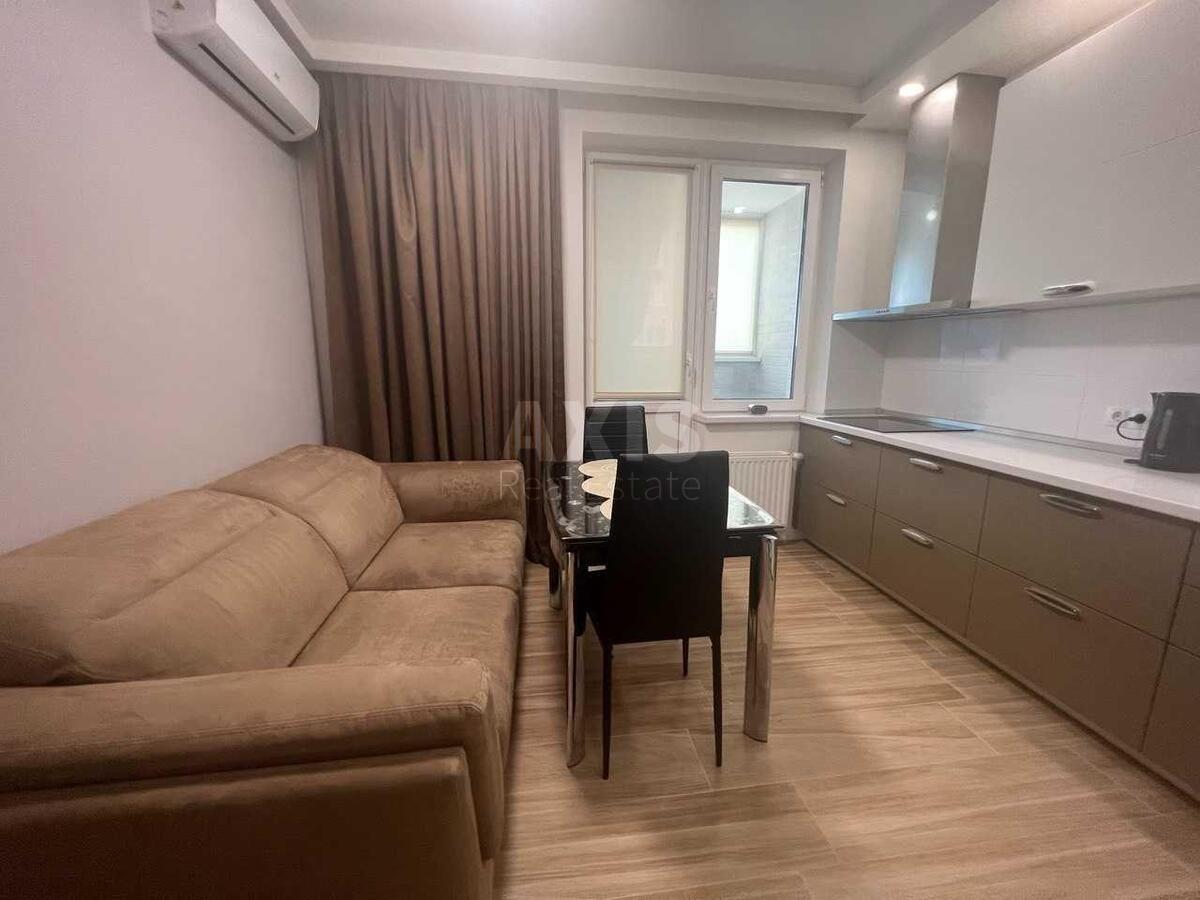 2k apartment vul. Danchenka Sergija 300