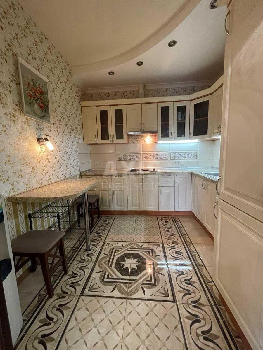 2k apartment vul. Lucenka Dmytra 100