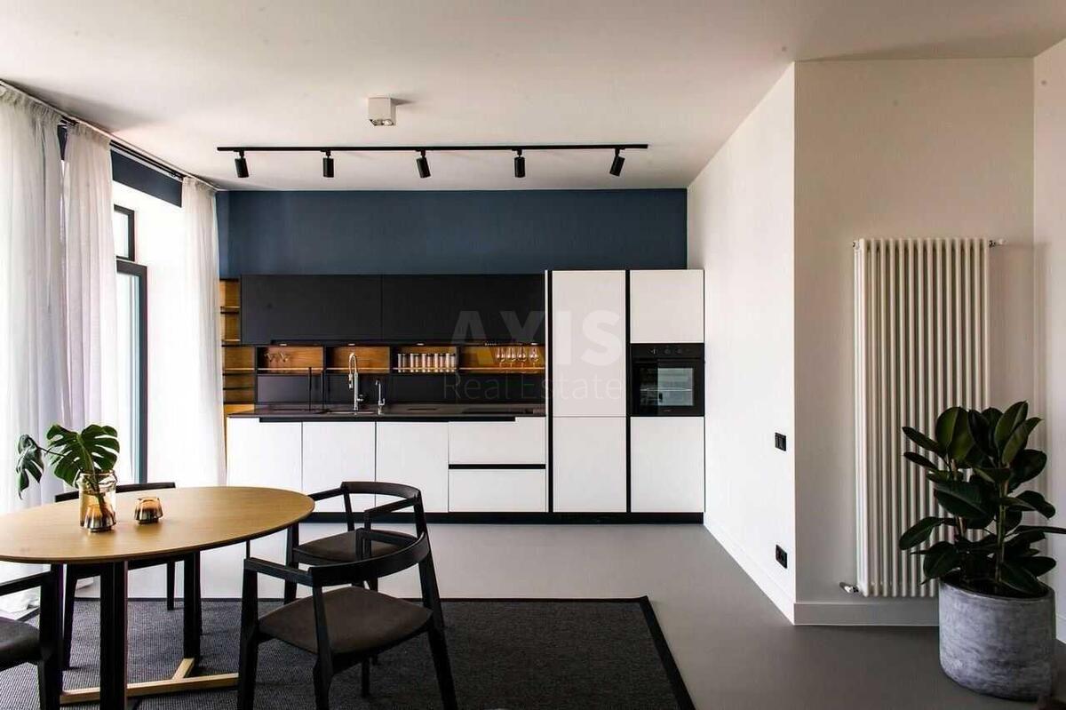 3k apartment vul. Dragomyrova Myhajla 10