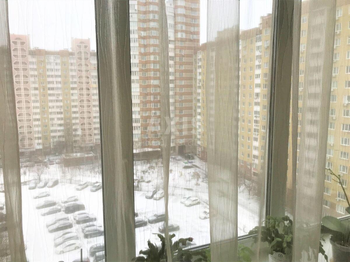1k apartment vul. Ahmatovoi' Anny 35А579084
