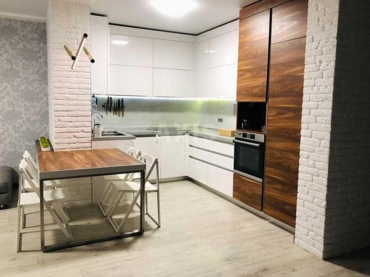 2k apartment vul. Lesi Ukrai'nky 7Б