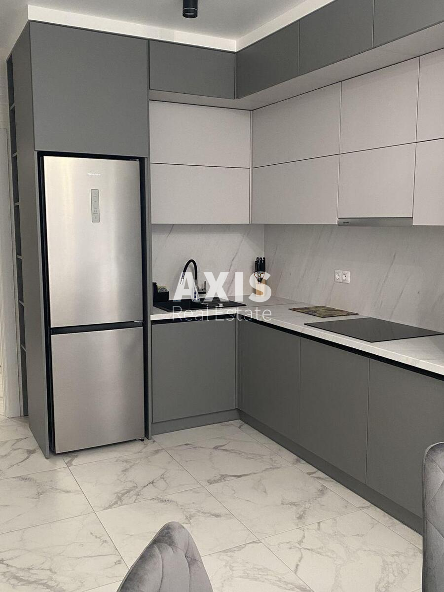 1k apartment pr-t Komarova Kosmonavta 9Б0