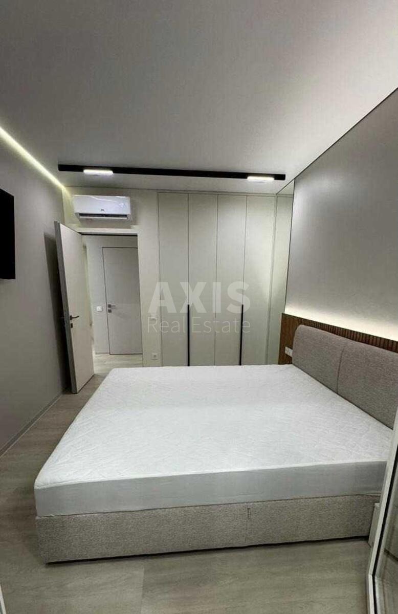 2k apartment nab. Dniprovs'ka 18628725