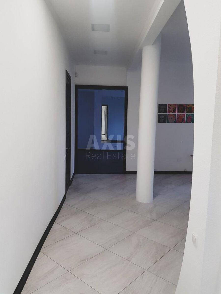 Office vul. Velyka Vasyl'kivs'ka 43, 98m22