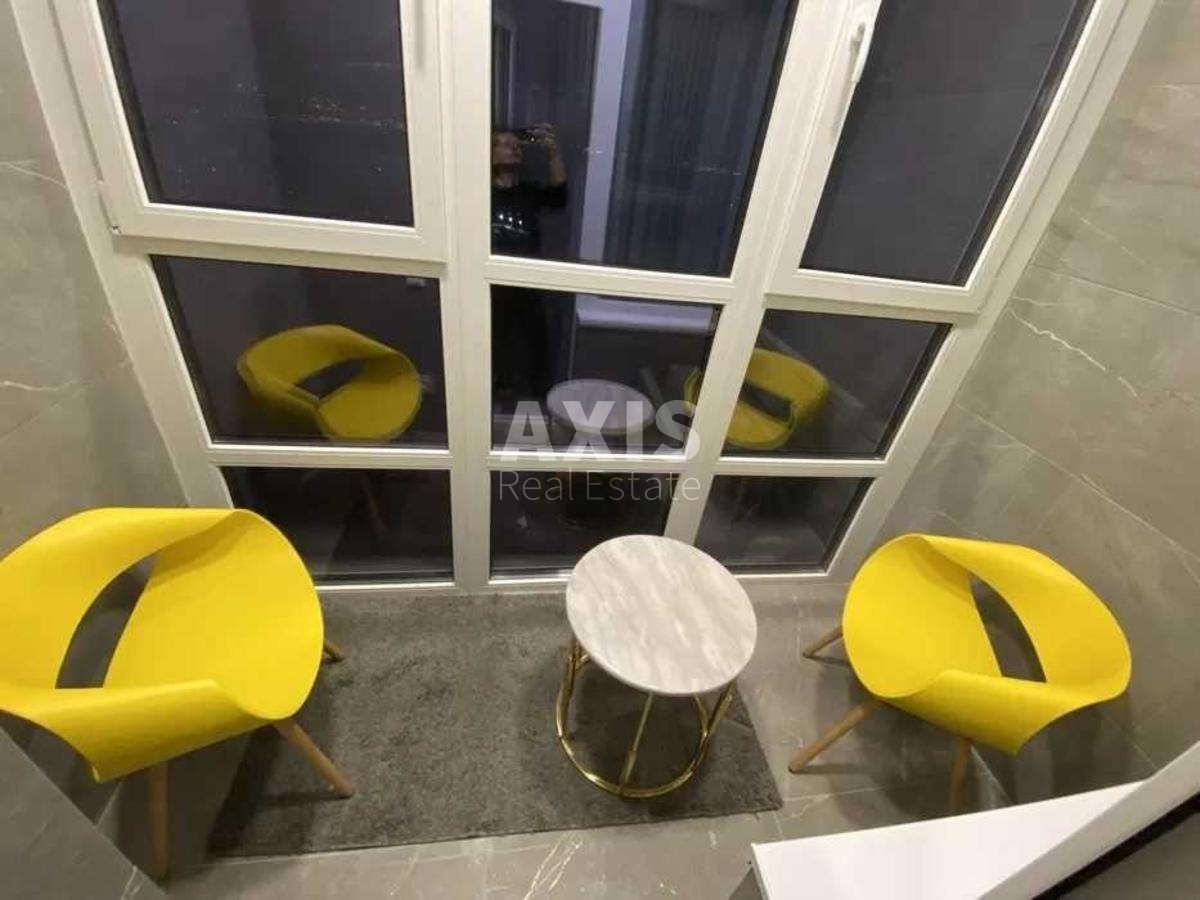 1k apartment vul. Mykil's'ko-Slobids'ka 3А6