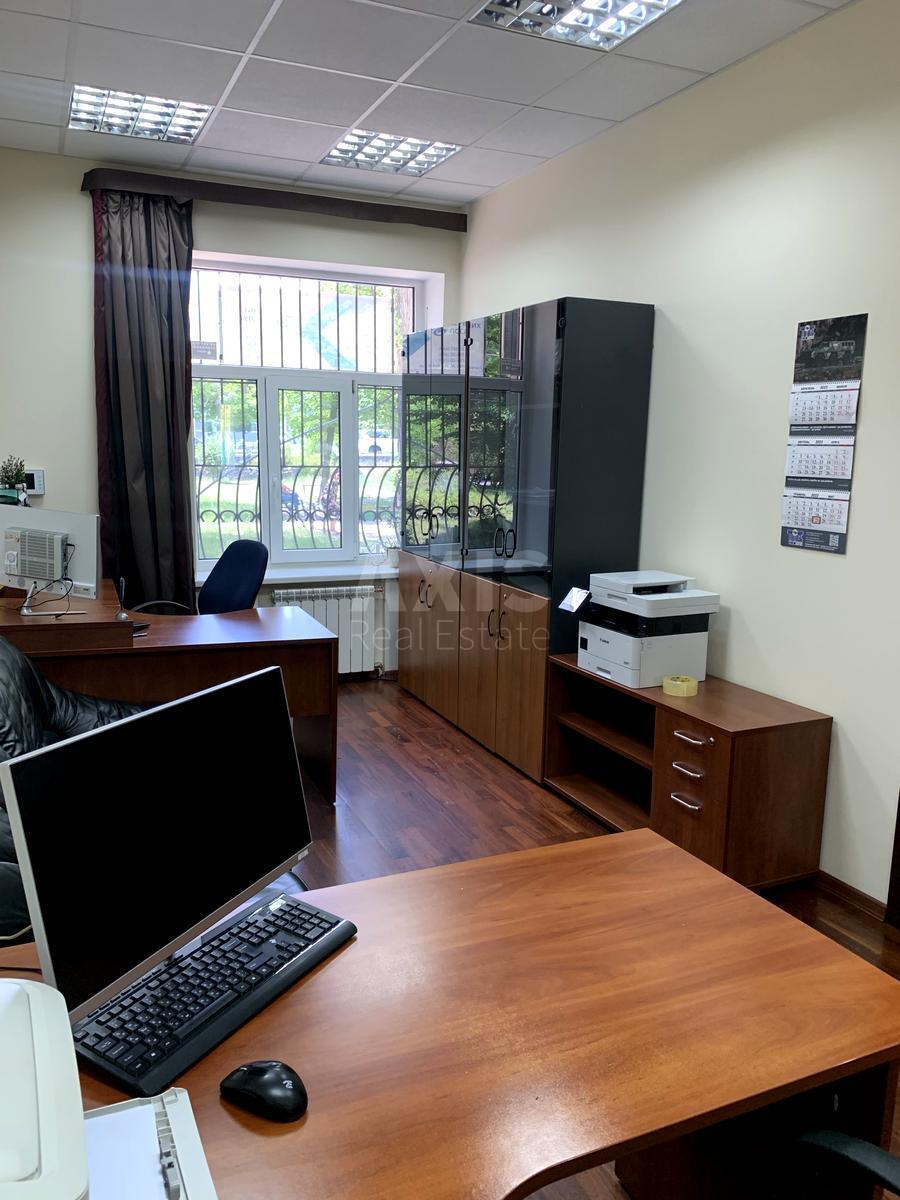 Office vul. Kikvidze 1А, 84m2590149