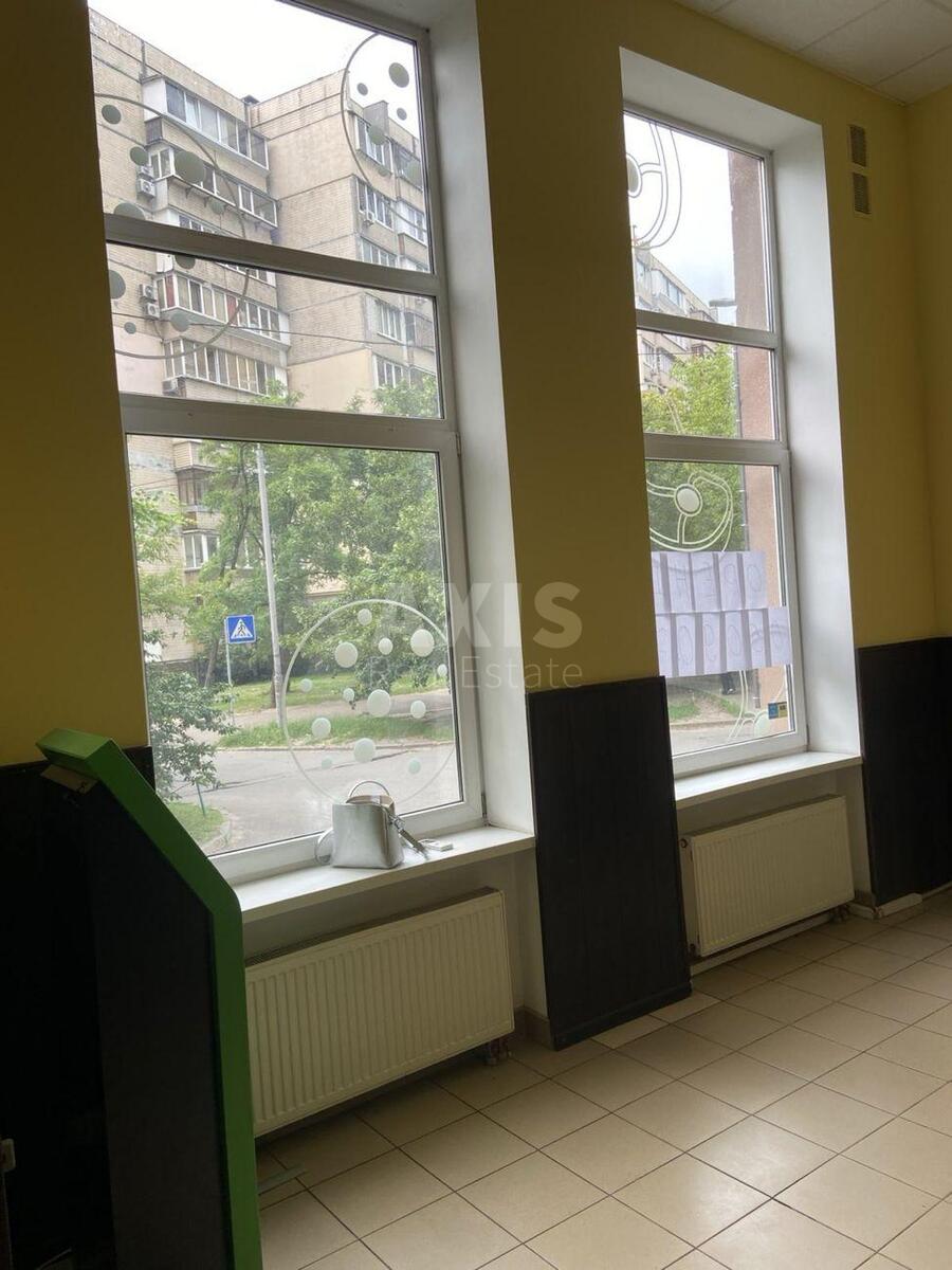 Объект торговли ул. Никольско-Слободская 2Б, 57м26
