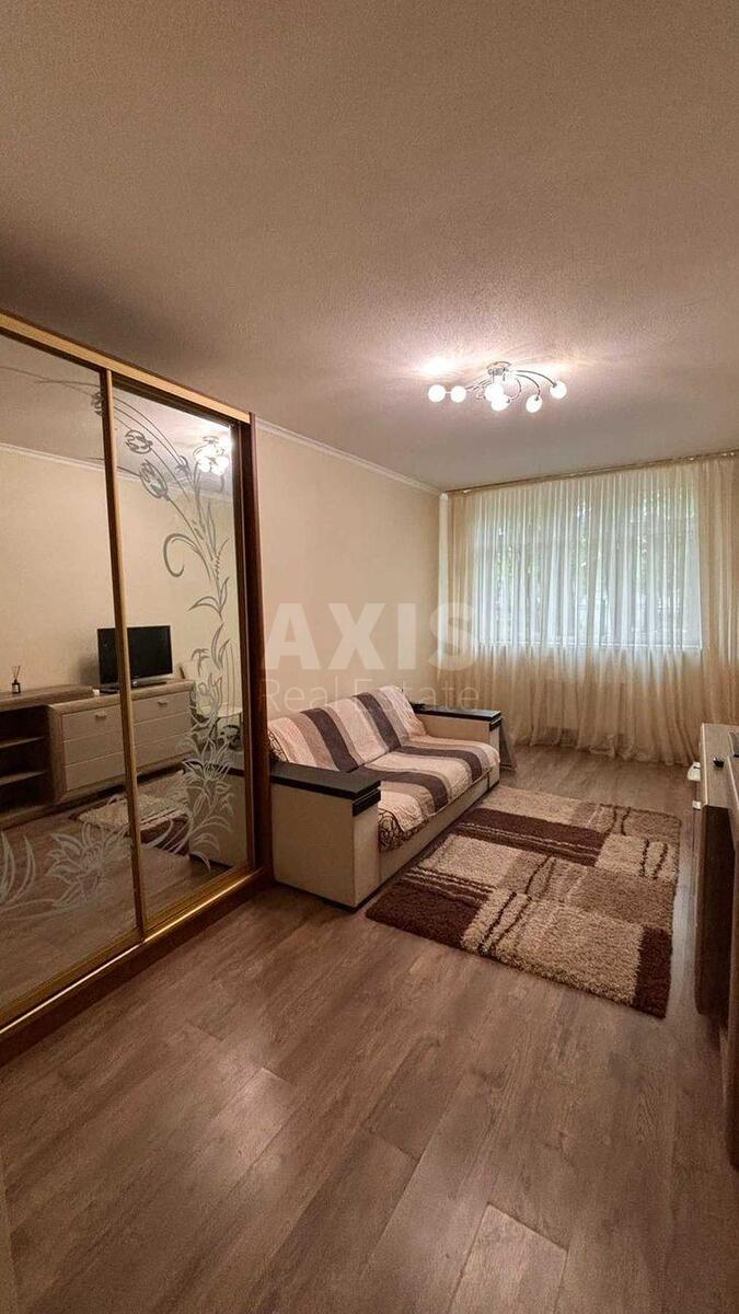1k apartment vul. Voskresens'ka 142