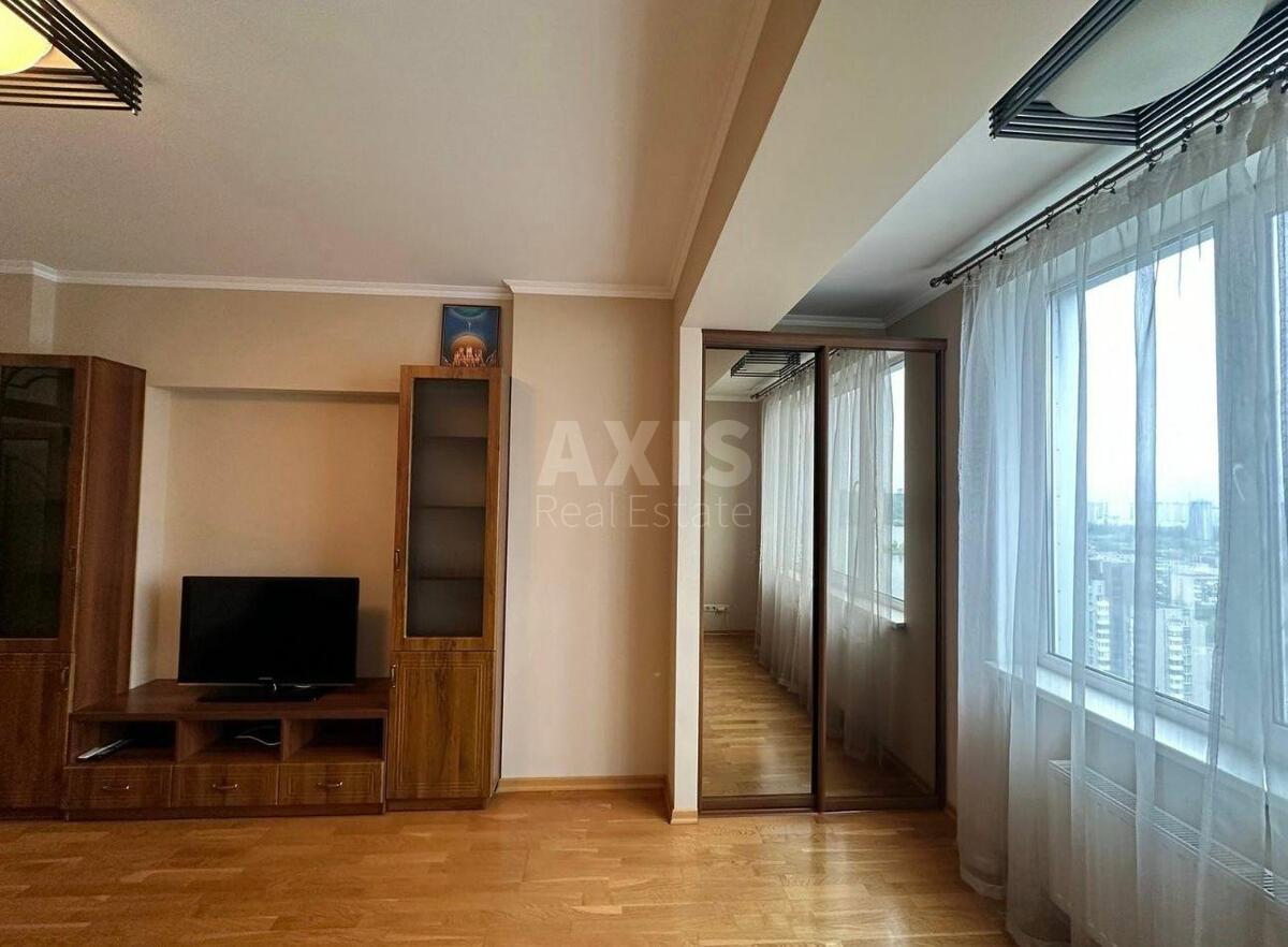 1k apartment nab. Dniprovs'ka 1А2