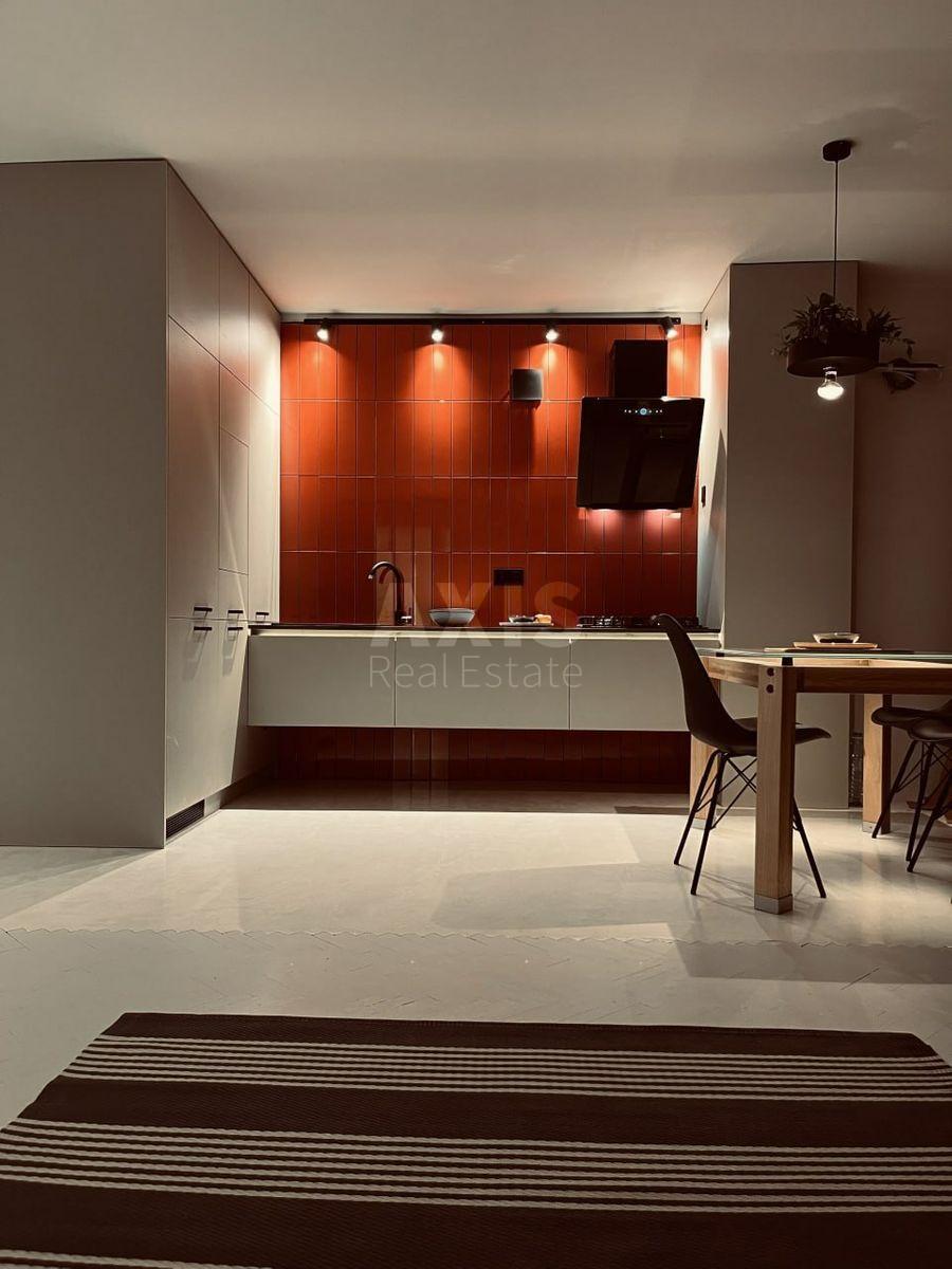 1k apartment vul. Lypkivs'kogo Vasylja Mytropolyta 37Б