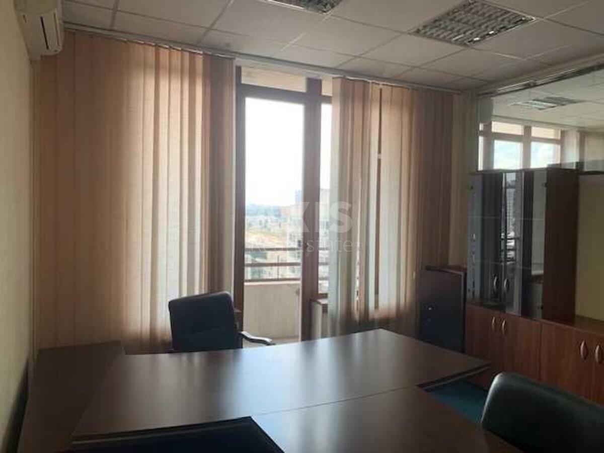 Офис ул. Жилянская 59, 65м2