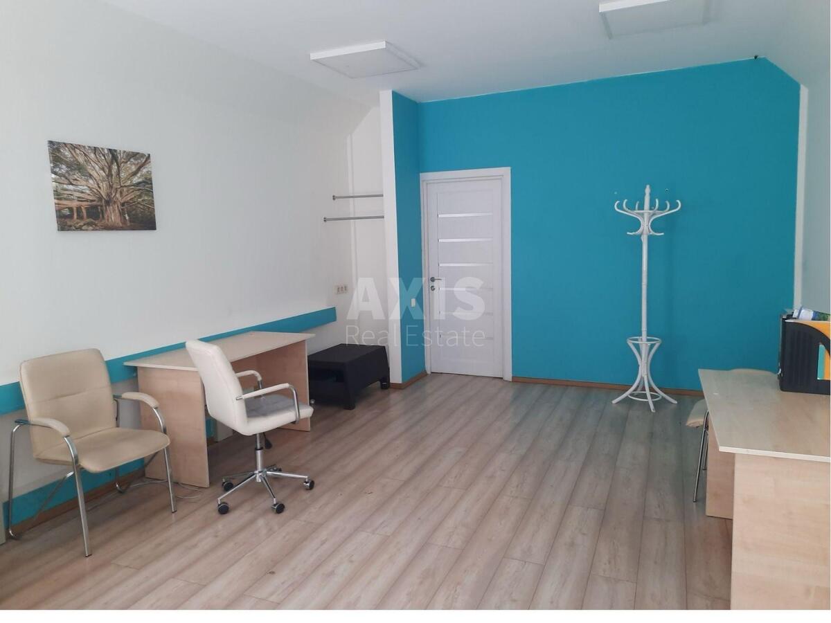 Office vul. Horyva 1А, 332m2597489