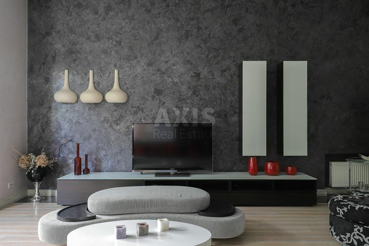 3k apartment vul. Vozdvyzhens'ka 402