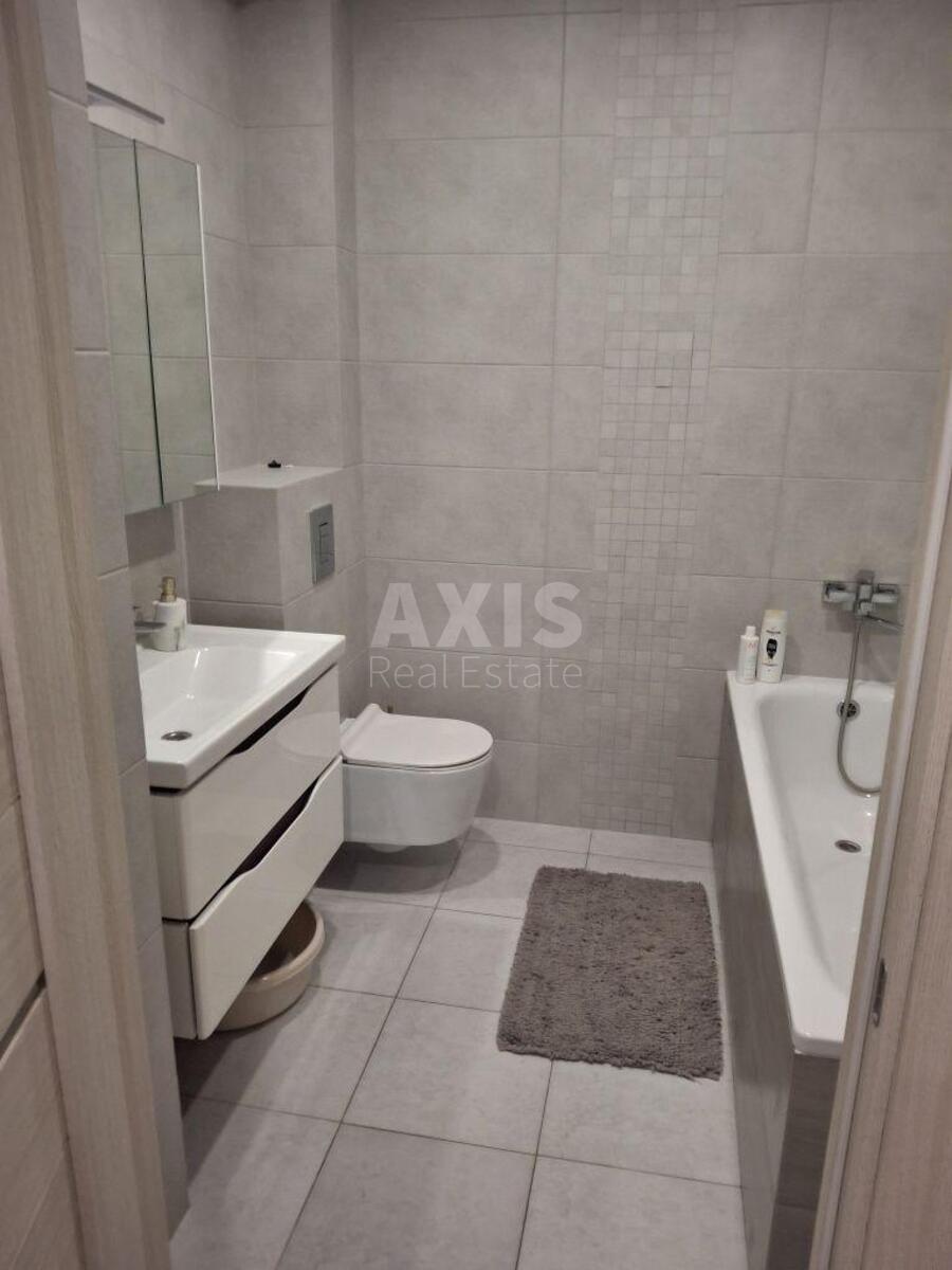 3k apartment vul. Grechka Marshala 103