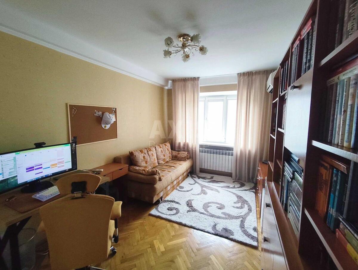 3k apartment vul. Velyka Vasyl'kivs'ka 1023