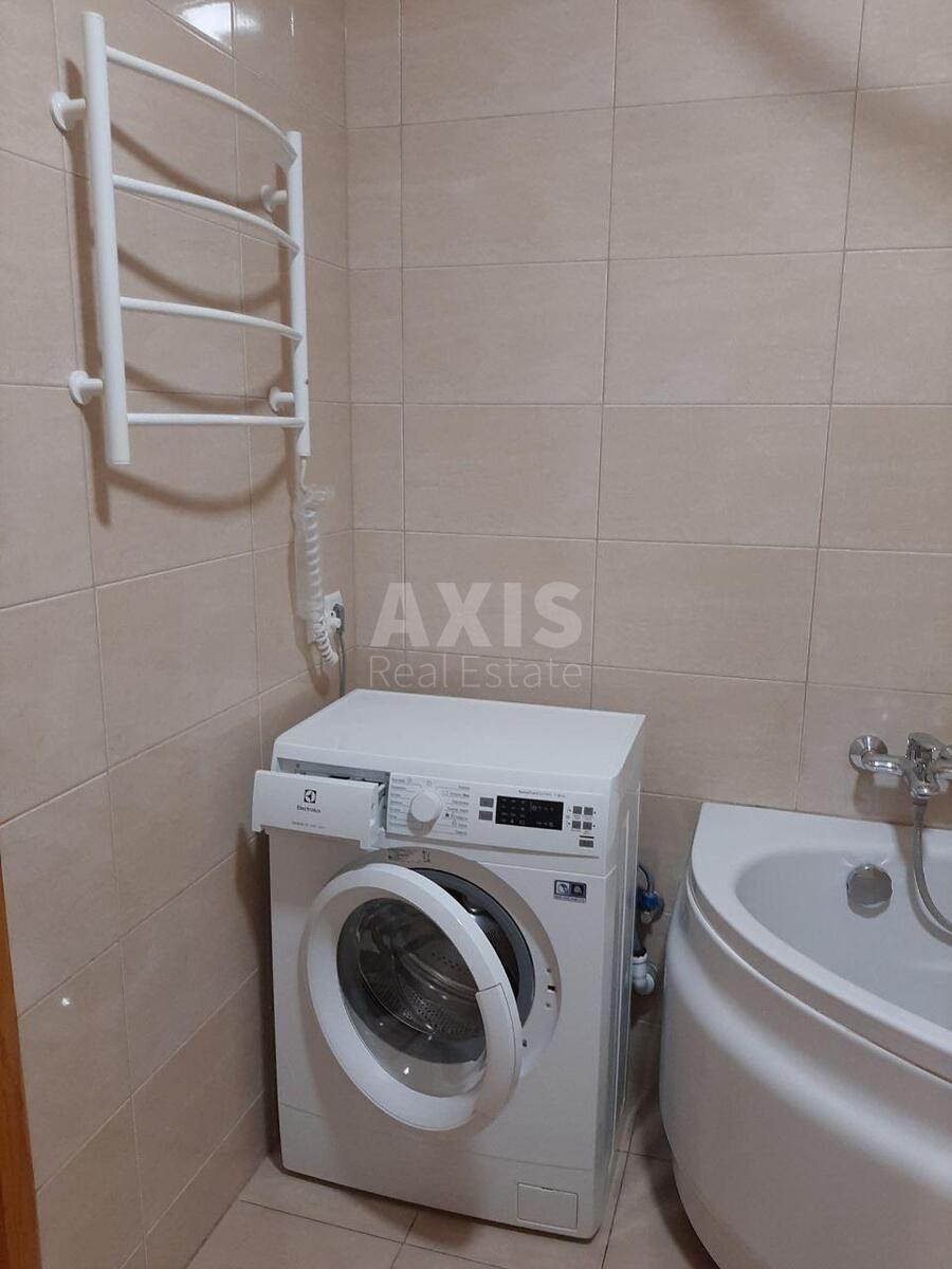 1k apartment vul. Dragomanova 2А7