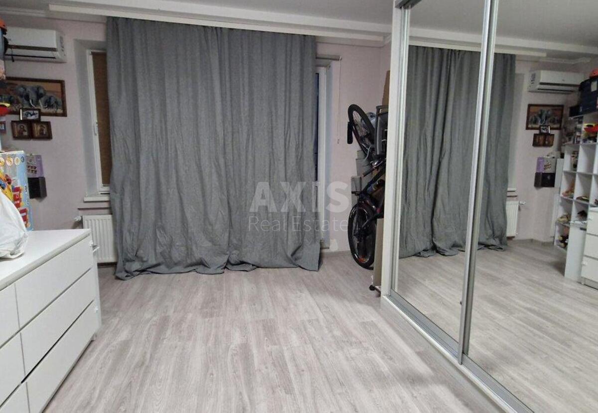 1k apartment vul. Klavdii'vs'ka 40А3