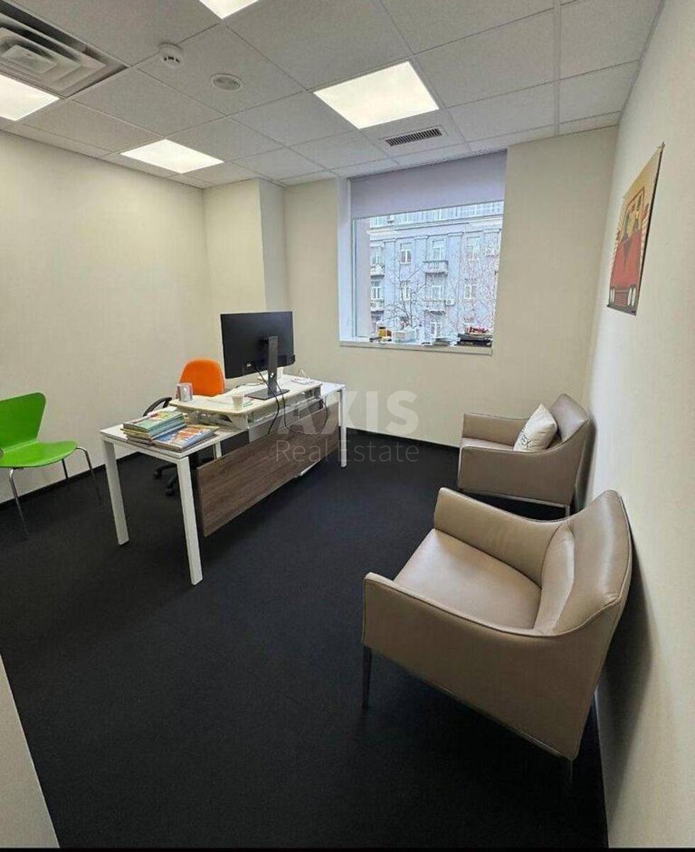 Office vul. Shovkovychna 42/44, 288m24