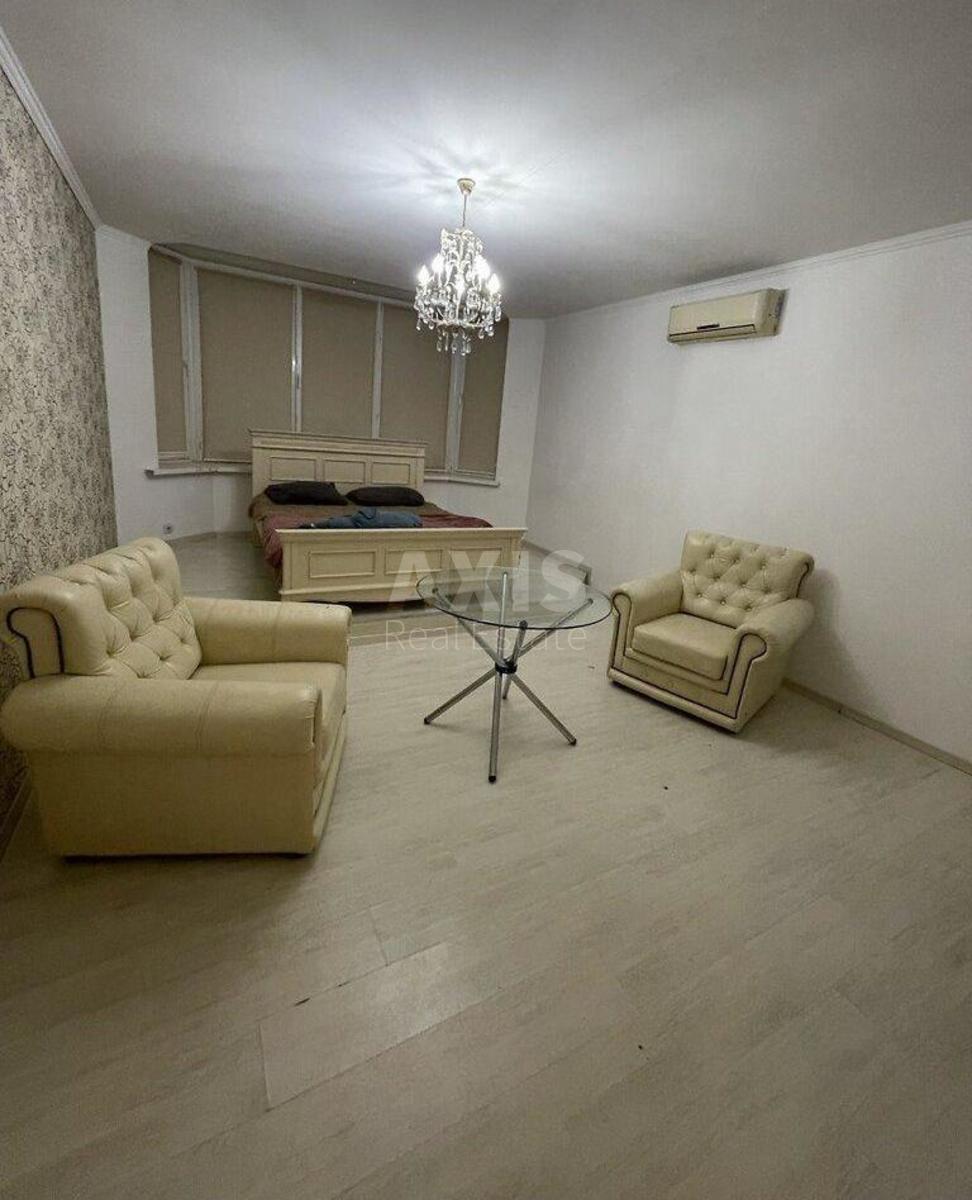 1к квартира ул. Ахматовой Анны 35А1