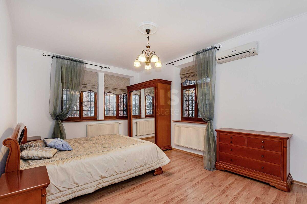 4k apartment vul. Pavlivs'ka 186