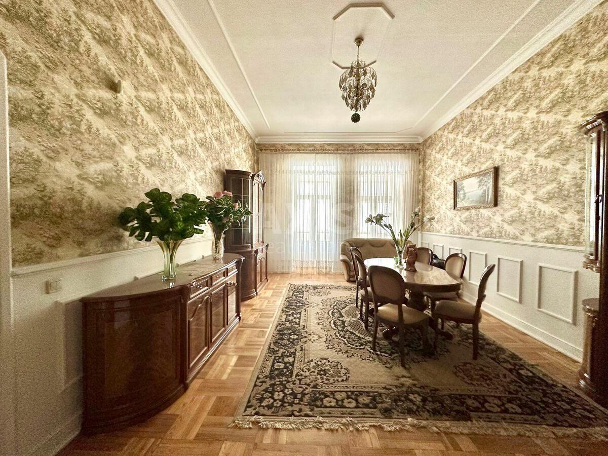3k apartment vul. Turgenjevs'ka 3011