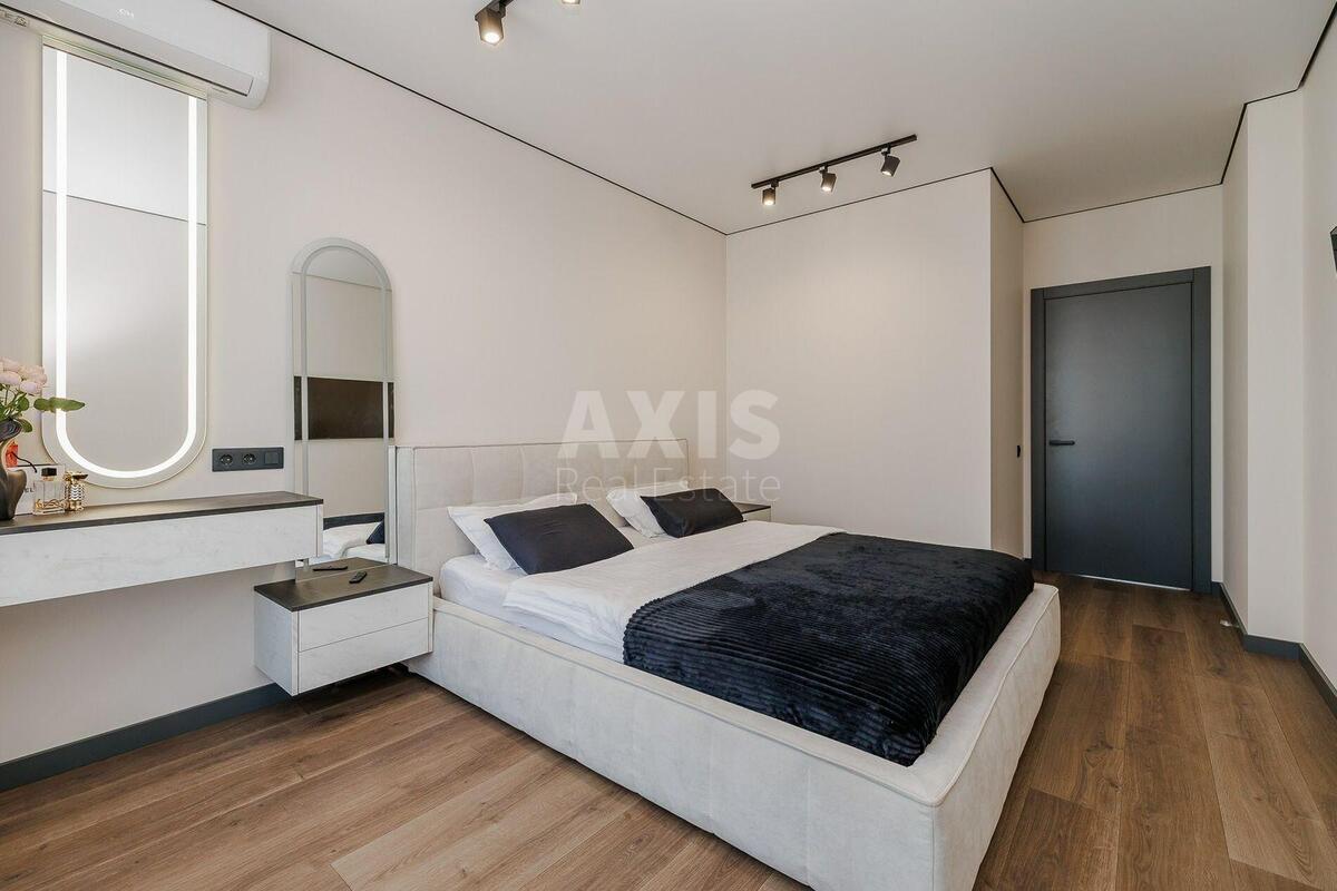 3k apartment vul. Kahovs'ka 601