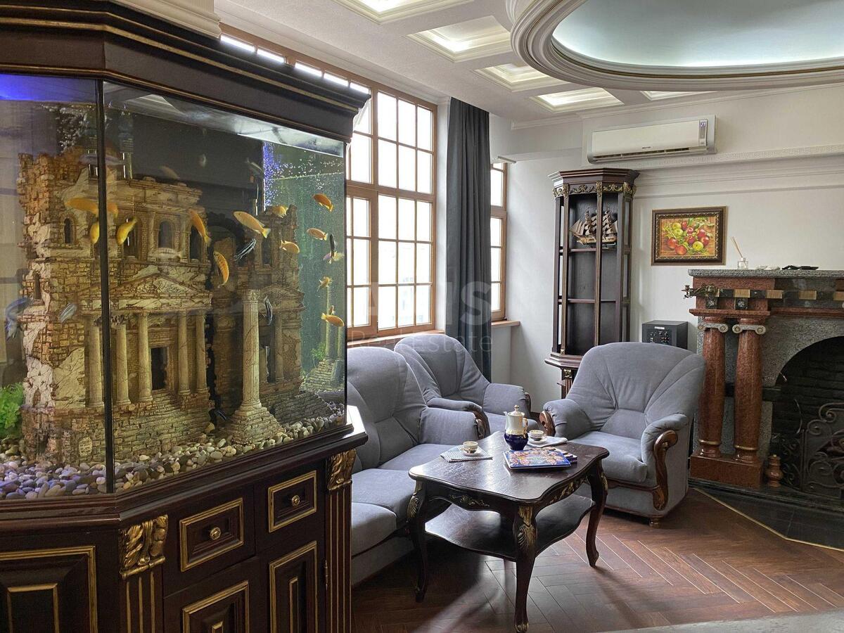 3k apartment vul. Sichovyh Stril'civ 10