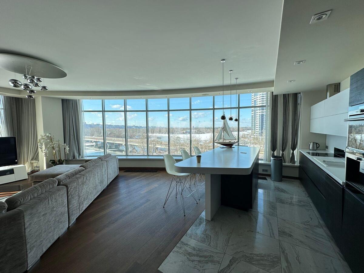 4k apartment vul. Okipnoi' Rai'sy 18