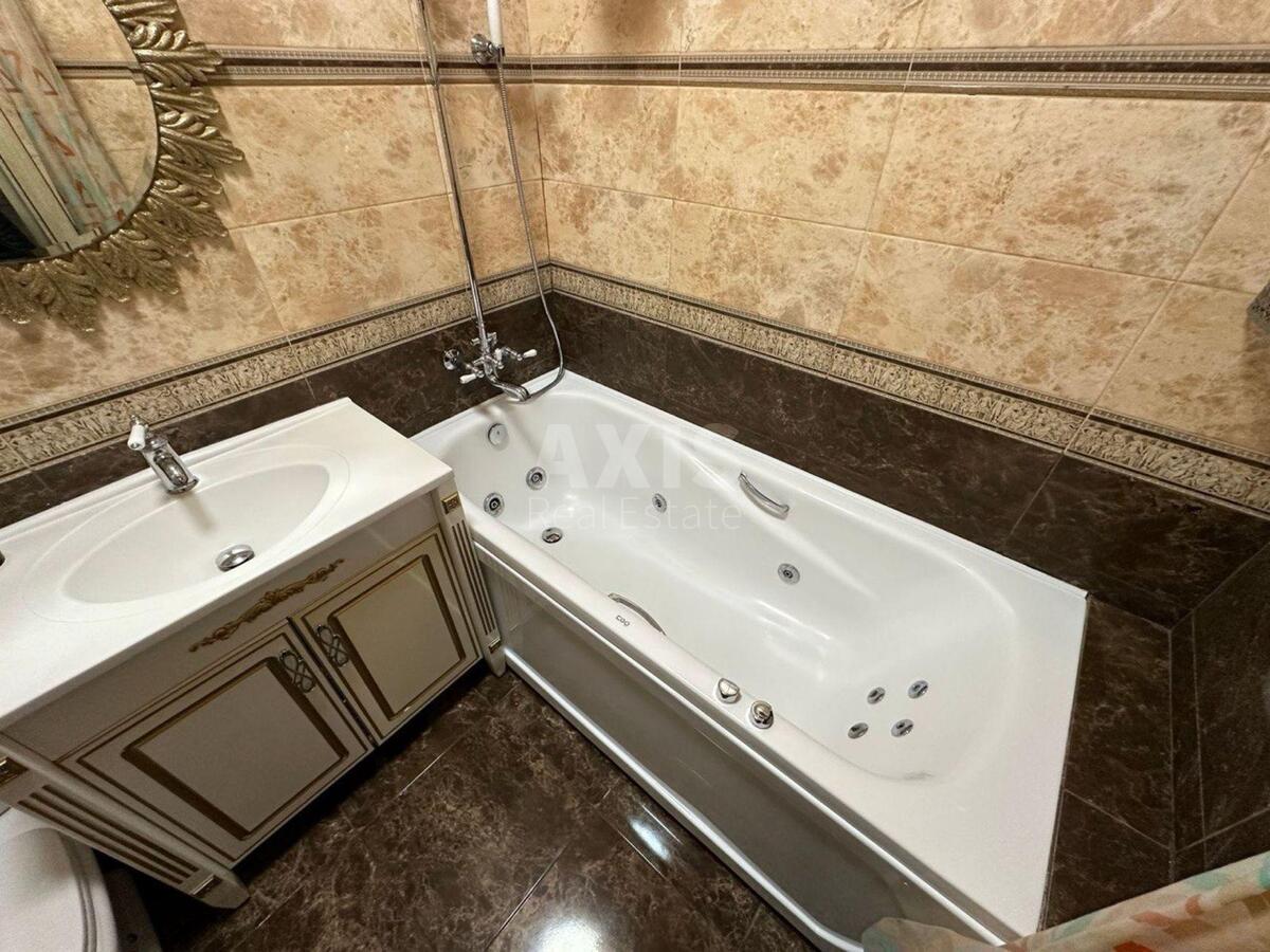 1k apartment vul. Malozemel'na 75Г6