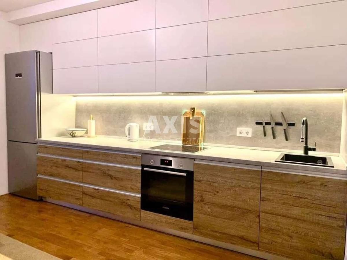 2k apartment vul. Antonovycha 742