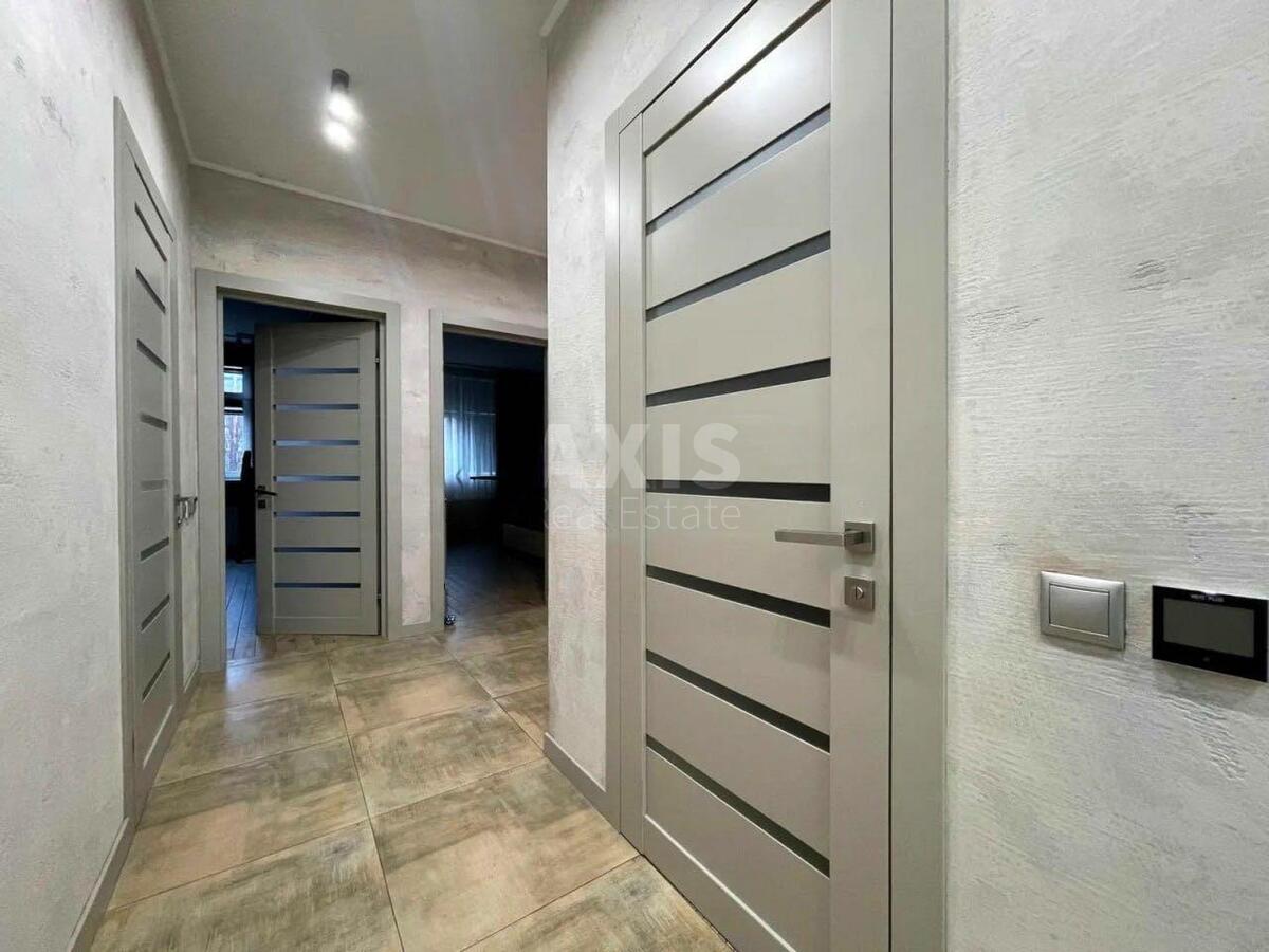 3k apartment vul. Barbjusa Anri 52/1604245