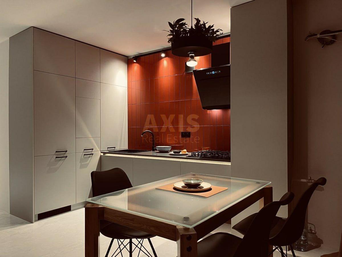 1k apartment vul. Lypkivs'kogo Vasylja Mytropolyta 310