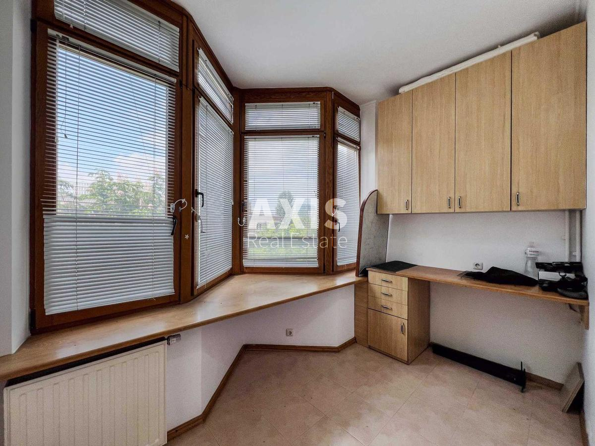 5k apartment vul. Kudrjavs'ka 13/193